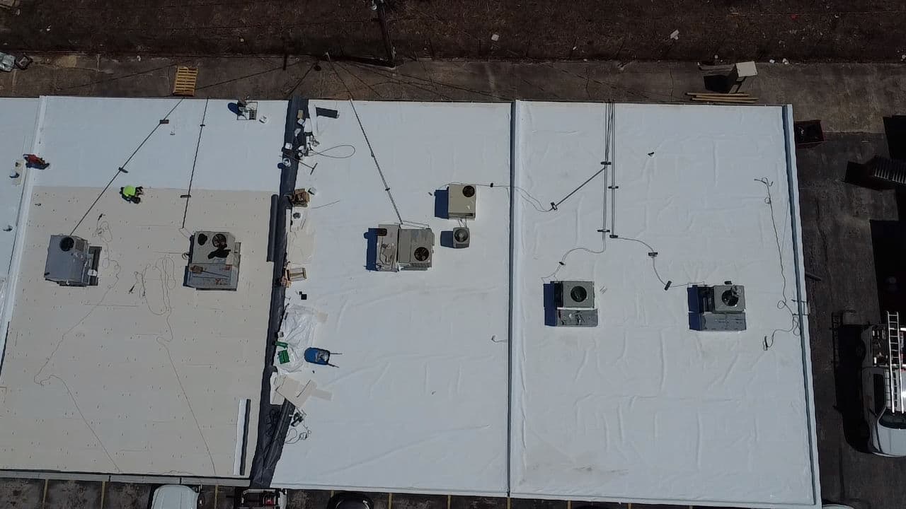 Gallery photos for Large-Scale Commercial Flat Roofing Done Right: Image #2