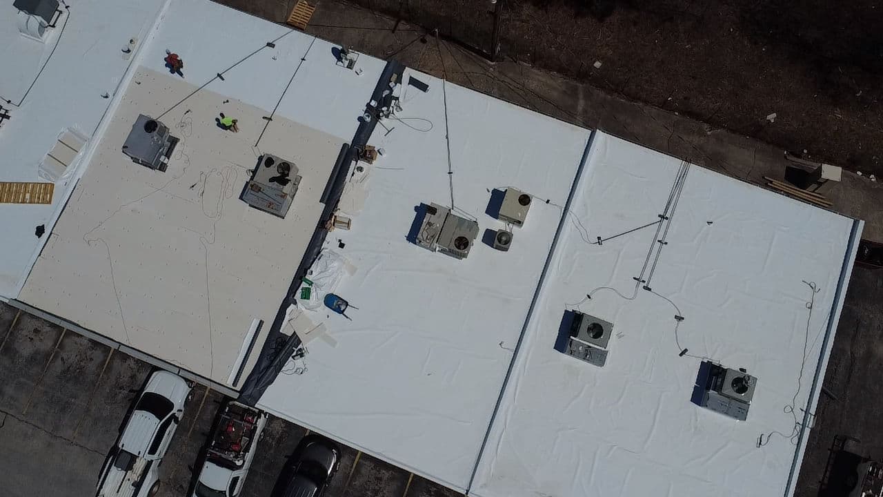 Gallery photos for Large-Scale Commercial Flat Roofing Done Right: Image #1