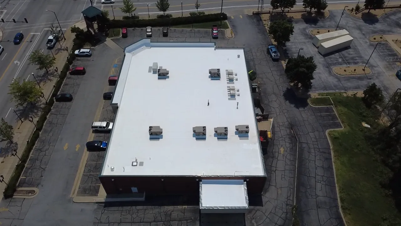Gallery photos for Why Commercial Flat Roof Maintenance Plans Actually Make Sense: Image #1